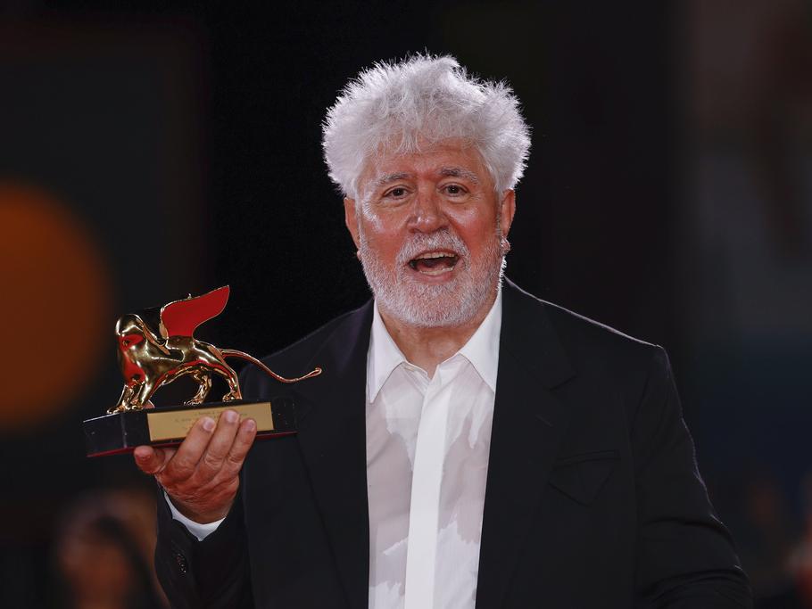 Almodóvar Triumphs at Venice Film Festival, Kidman Wins in Absentia Amid Personal Loss